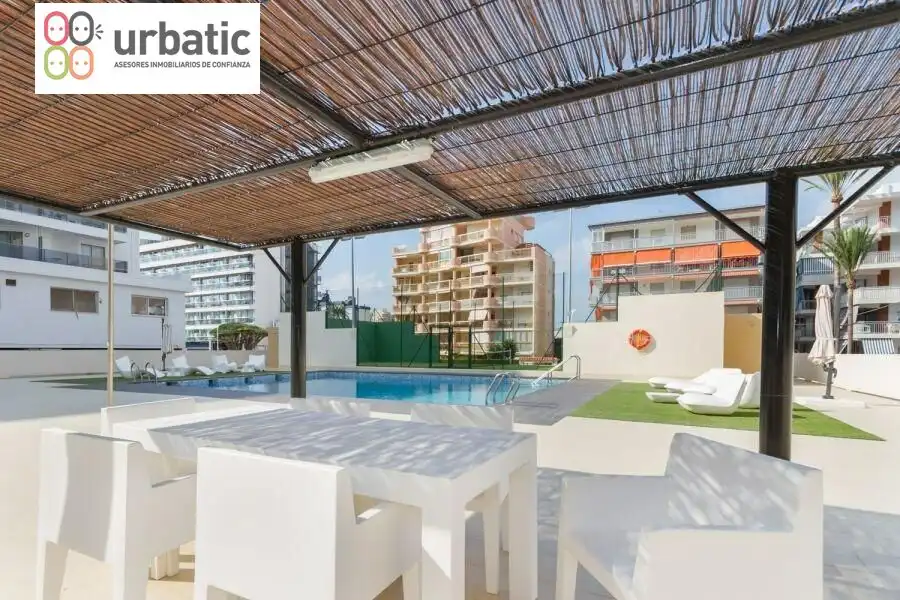 Apartamento con piscina en venta en Paseo MARITIM NEPTU 63, imagen 11