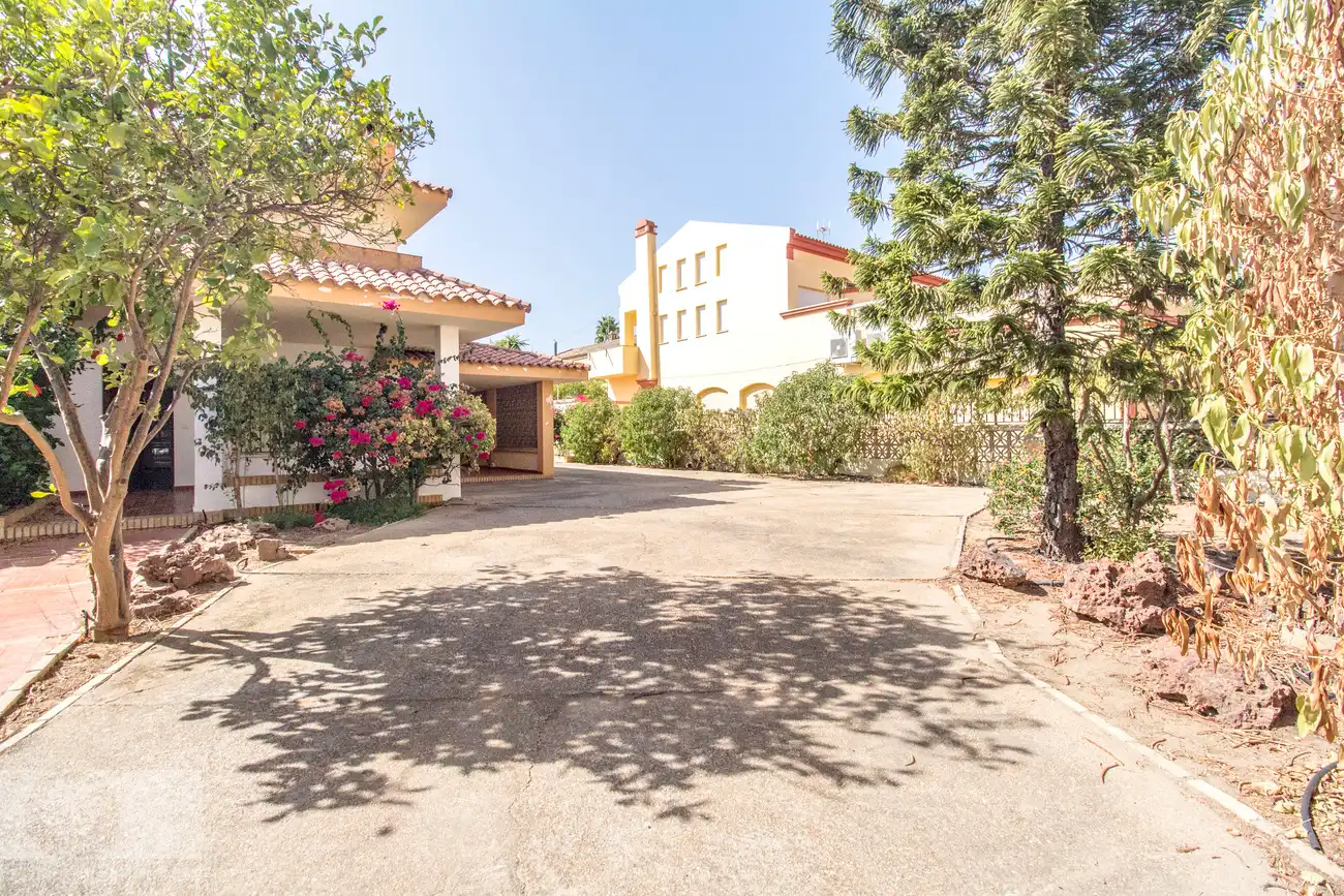 Vista exterior de Casa o chalet en venta en Ayamonte con Jardín privado, Terraza y Piscina