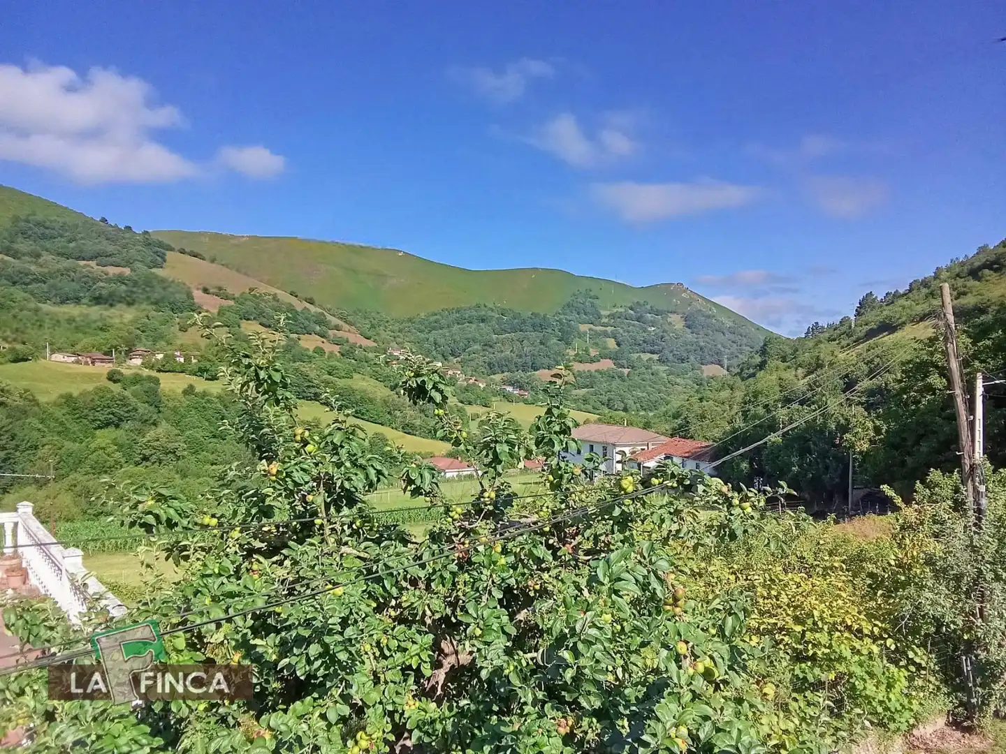 Exterior view of Houses for sale in Belmonte de Miranda  with Heating, Terrace and Storage room