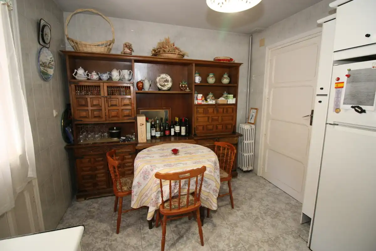 Comedor de Edificio en venta en Arenas de San Pedro