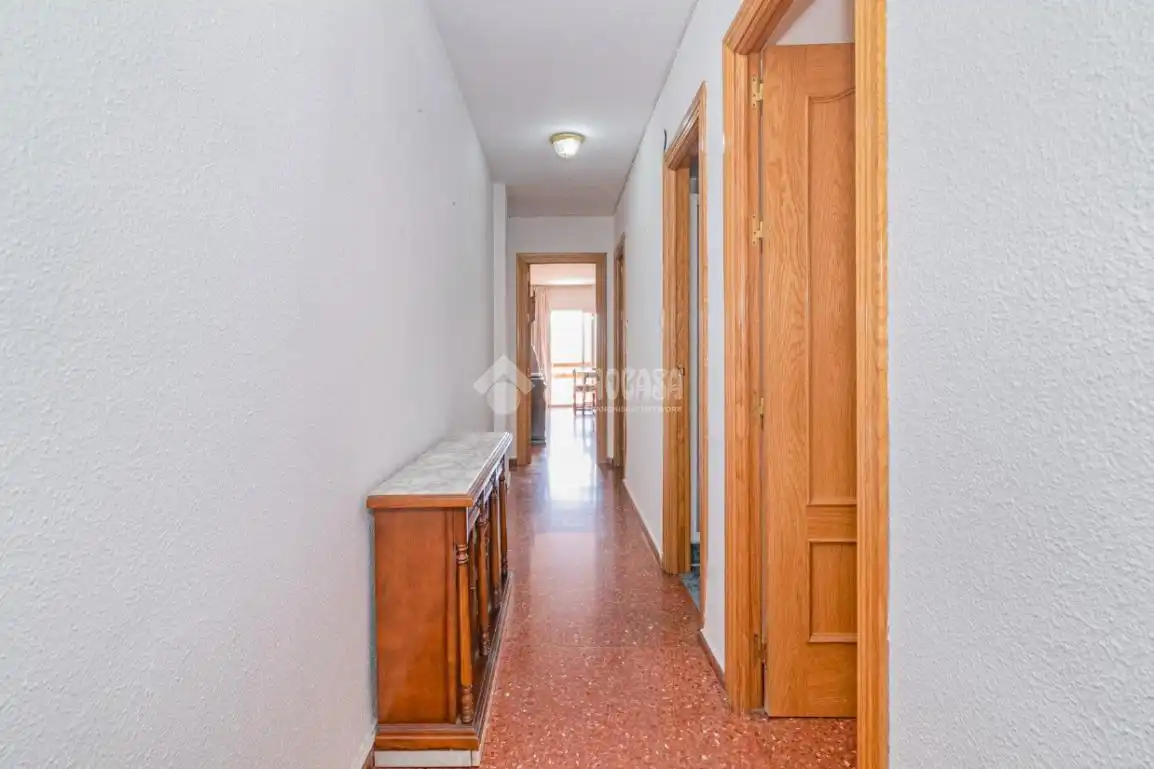 Piso en venta en Granada con Calefacción y Balcón