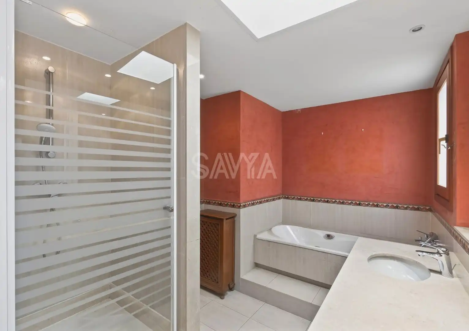 Bathroom of Attic for sale in Barcelona  with Terrace, Storage room and Swimming Pool