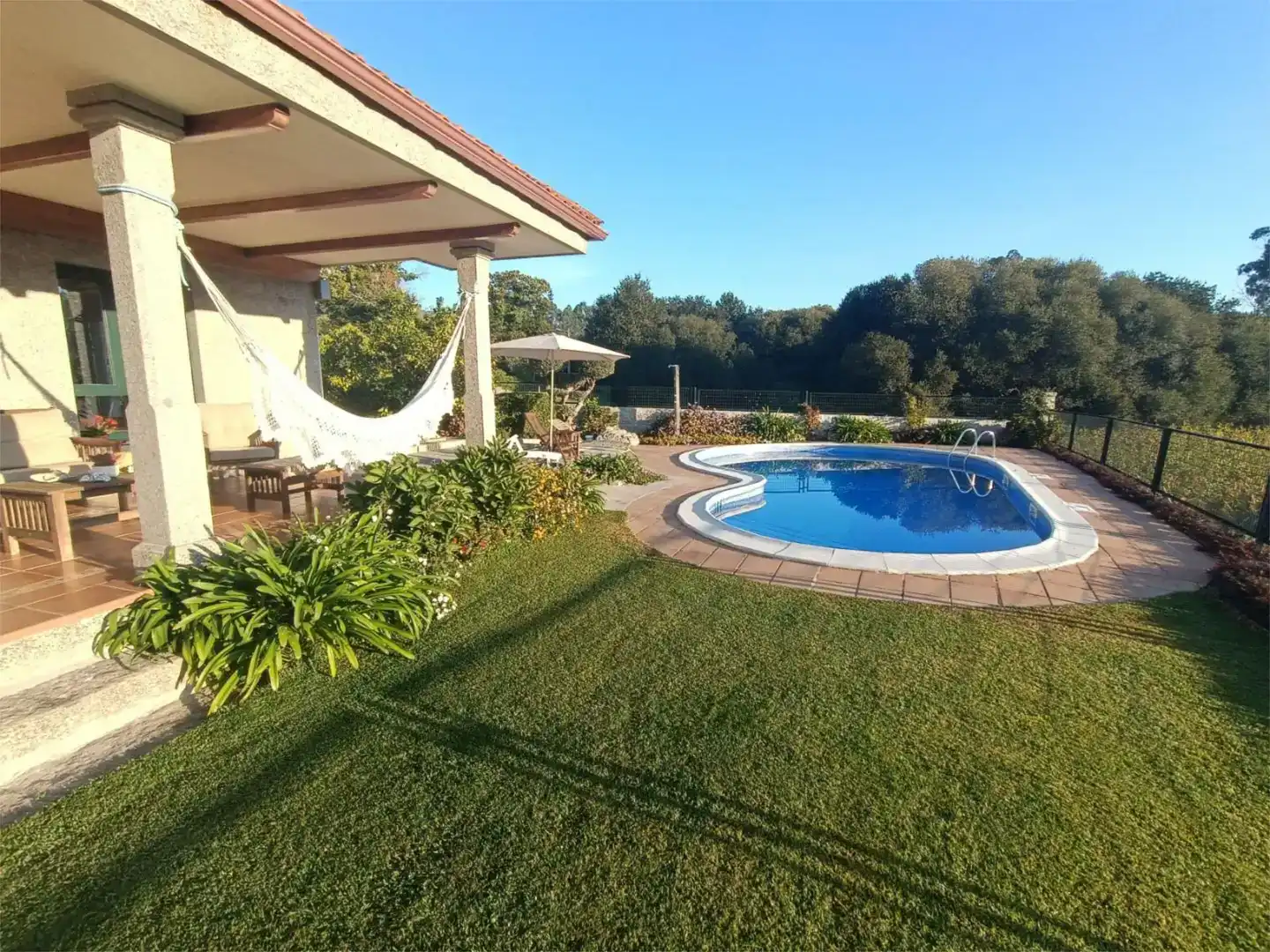 Piscina de Casa o xalet en venda en Tomiño amb Piscina i Balcó
