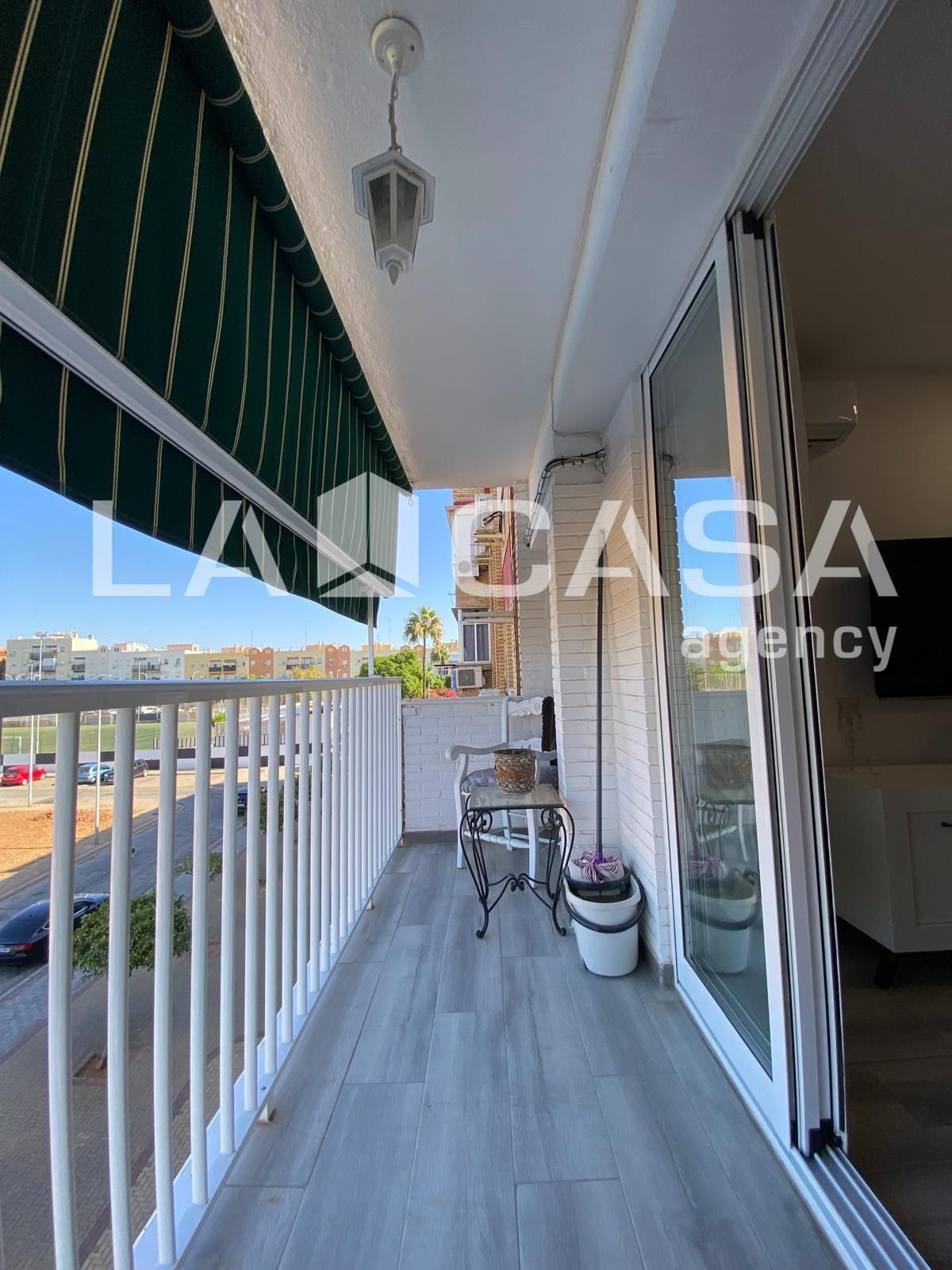 Balcony of Flat for sale in Dos Hermanas