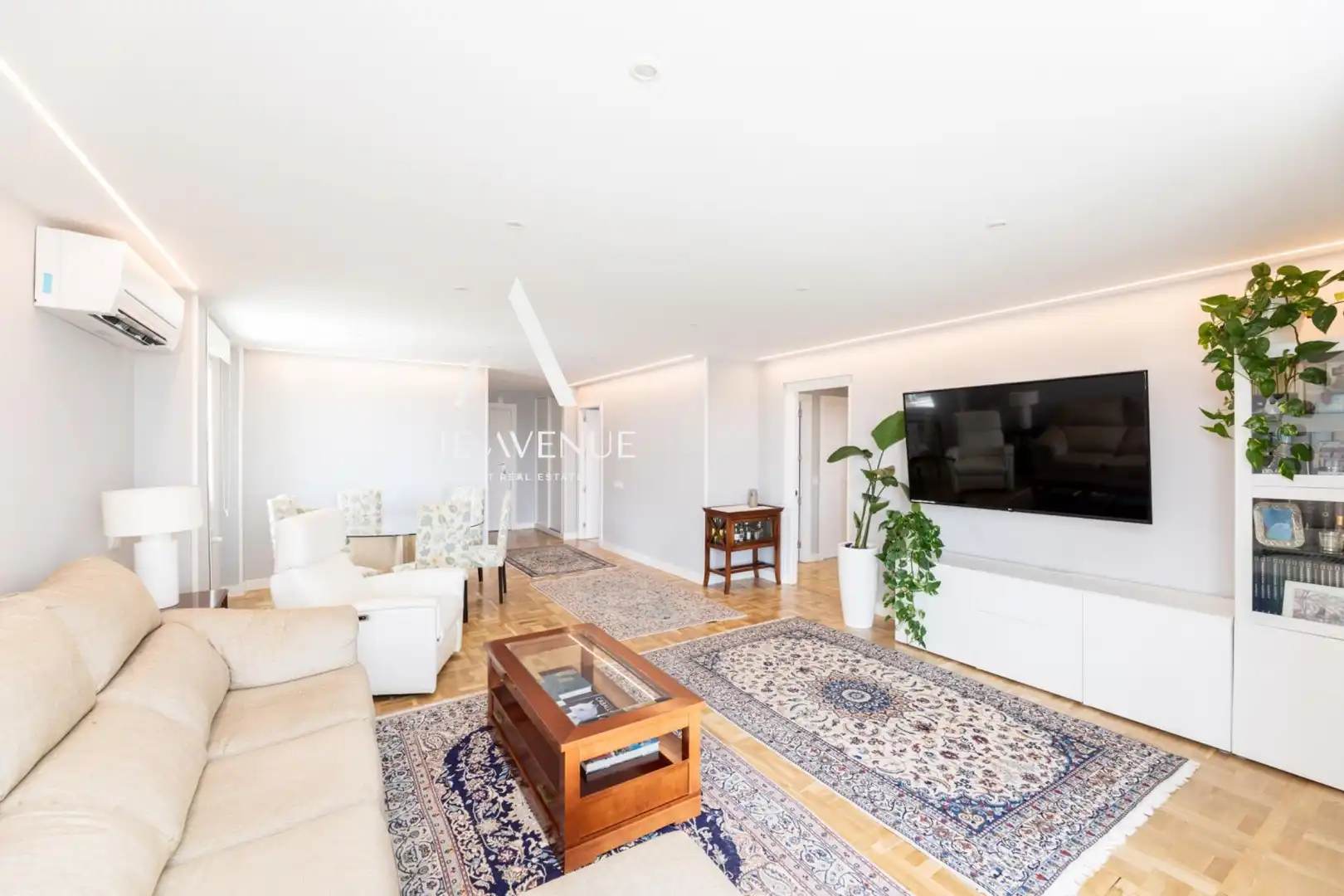 Sala de estar de Piso en venta en Madrid con Aire acondicionado, Calefacción y Jardín privado
