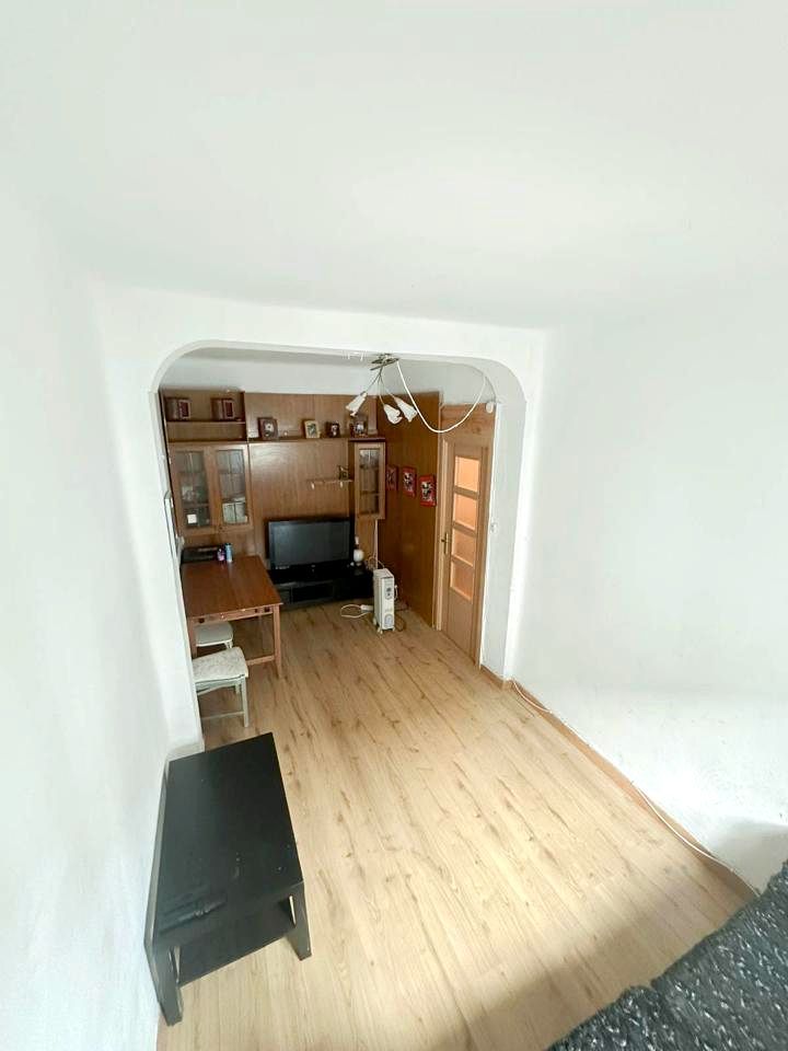 Apartment for sale in  Logroño