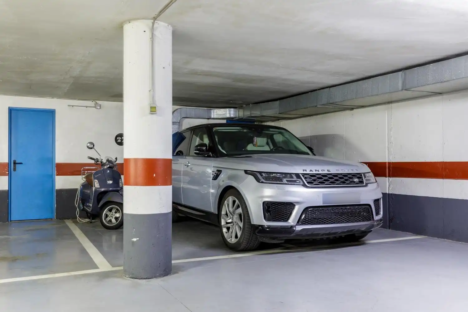 Parkplatz von Maisonette zum Verkauf in Universidad