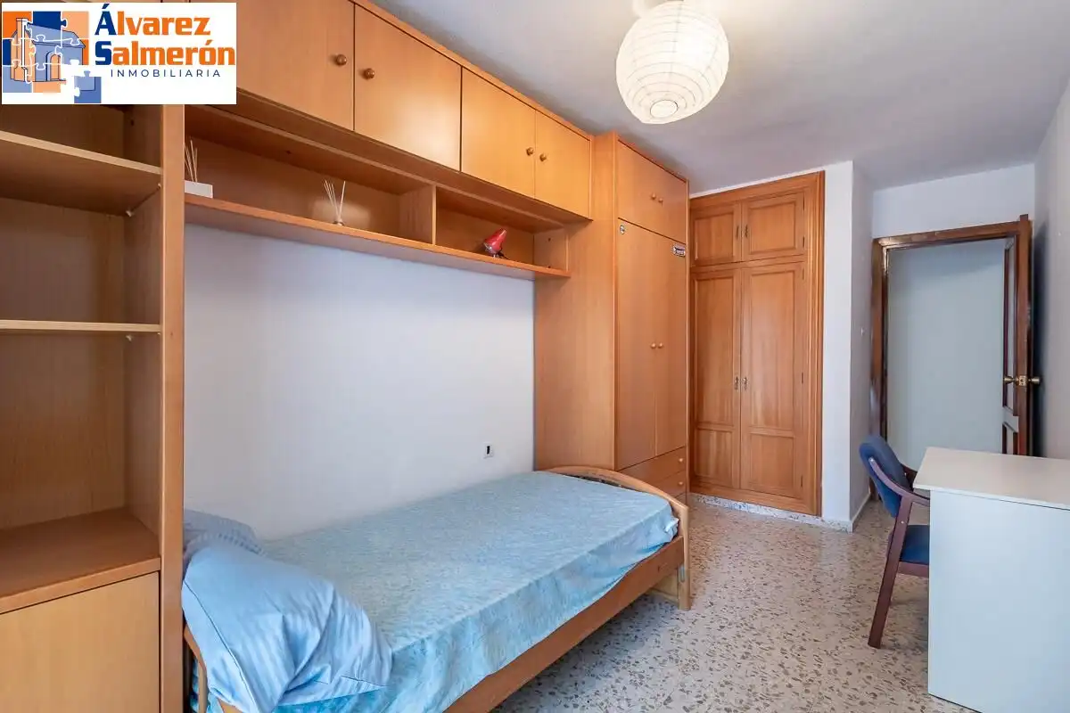 Dormitori de Pis en venda en Ronda