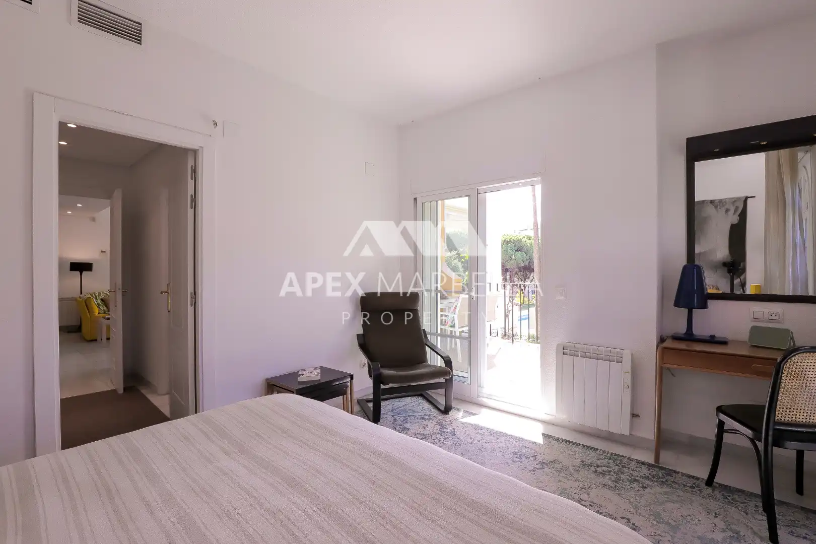 Schlafzimmer von Wohnung zum Verkauf in Marbella mit Klimaanlage, Terrasse und Möbliert