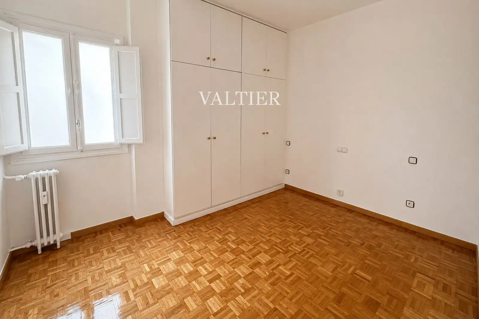 Bedroom of Flat for rent in Madrid