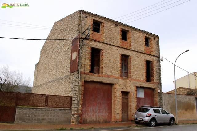 Casa-chalet en Venta en Rocafort de Queralt