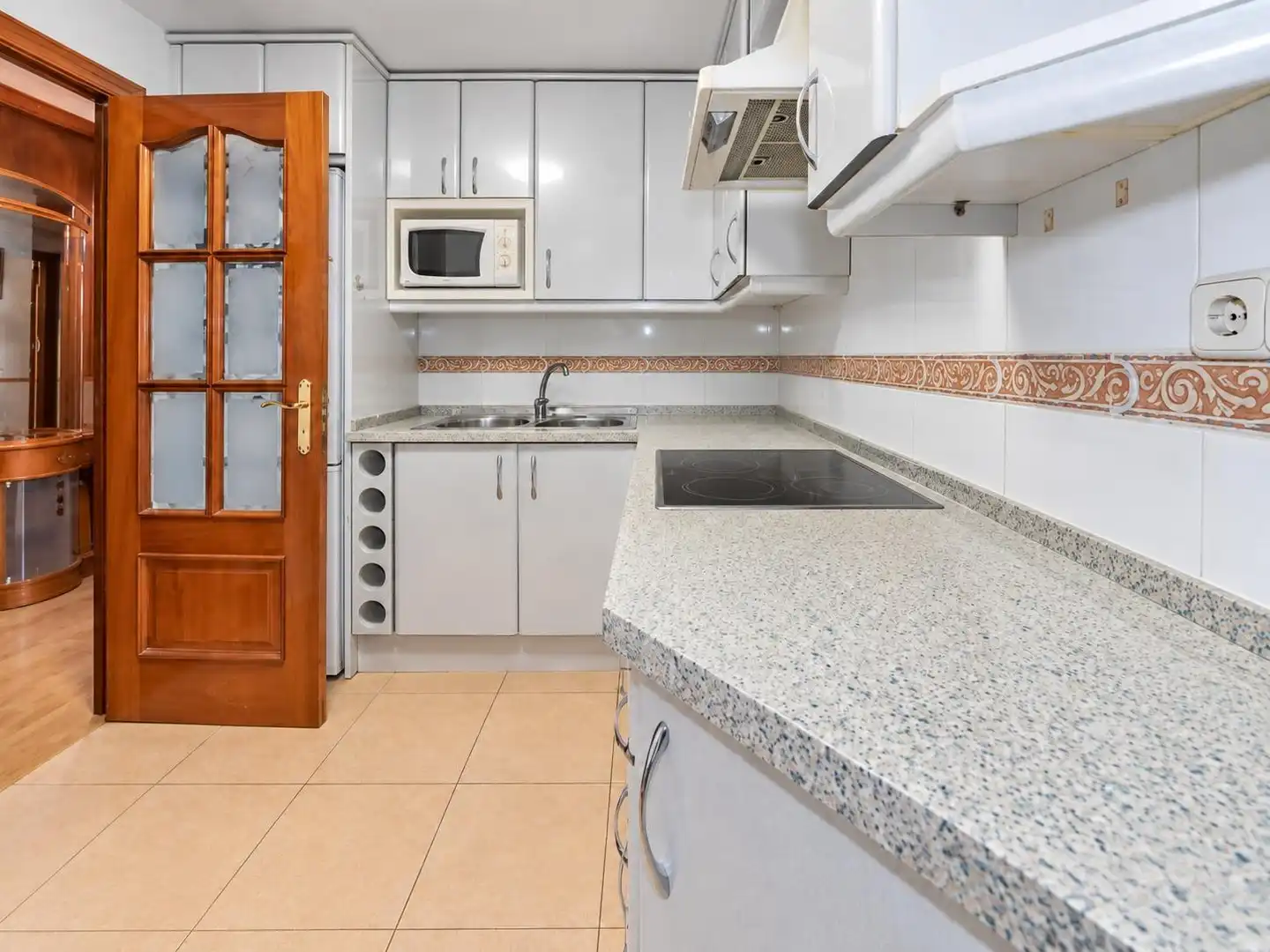 Kitchen of Flat for sale in Alcobendas  with Air Conditioner, Heating and Terrace