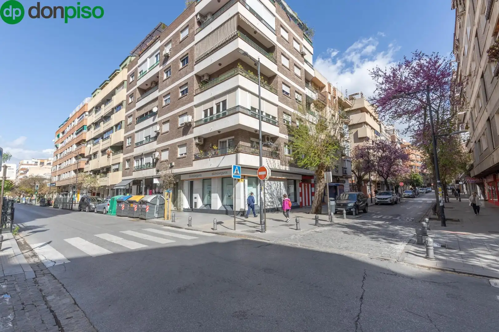 Vista exterior de Loft en venta en Granada con Aire acondicionado, Calefacción y Parquet