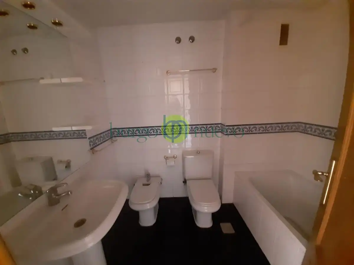 Haus oder Chalet zur Miete in Calle Guadalquivir, San Andrés del Rabanedo pueblo