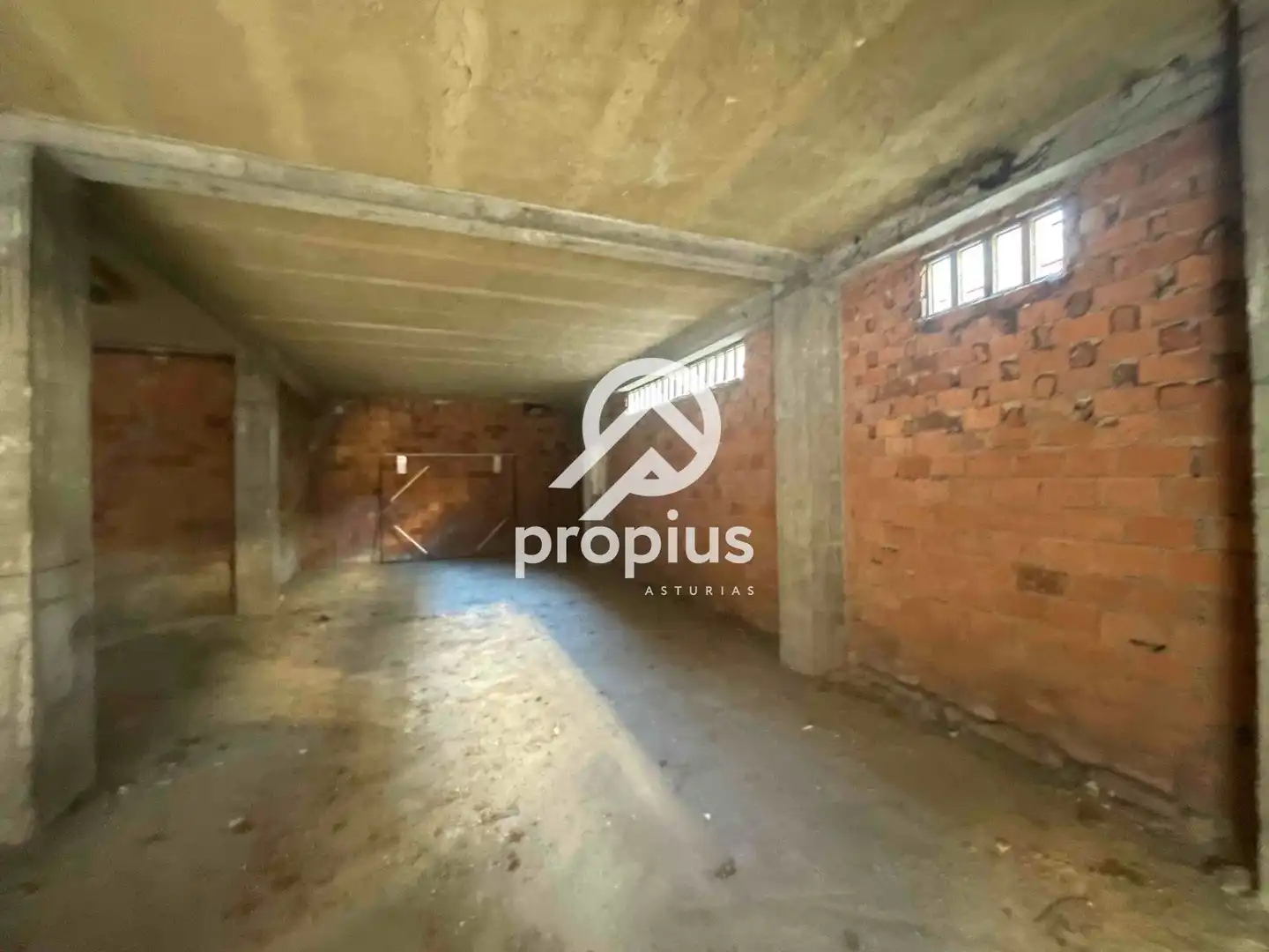 Commercial properties for rent in Llanera