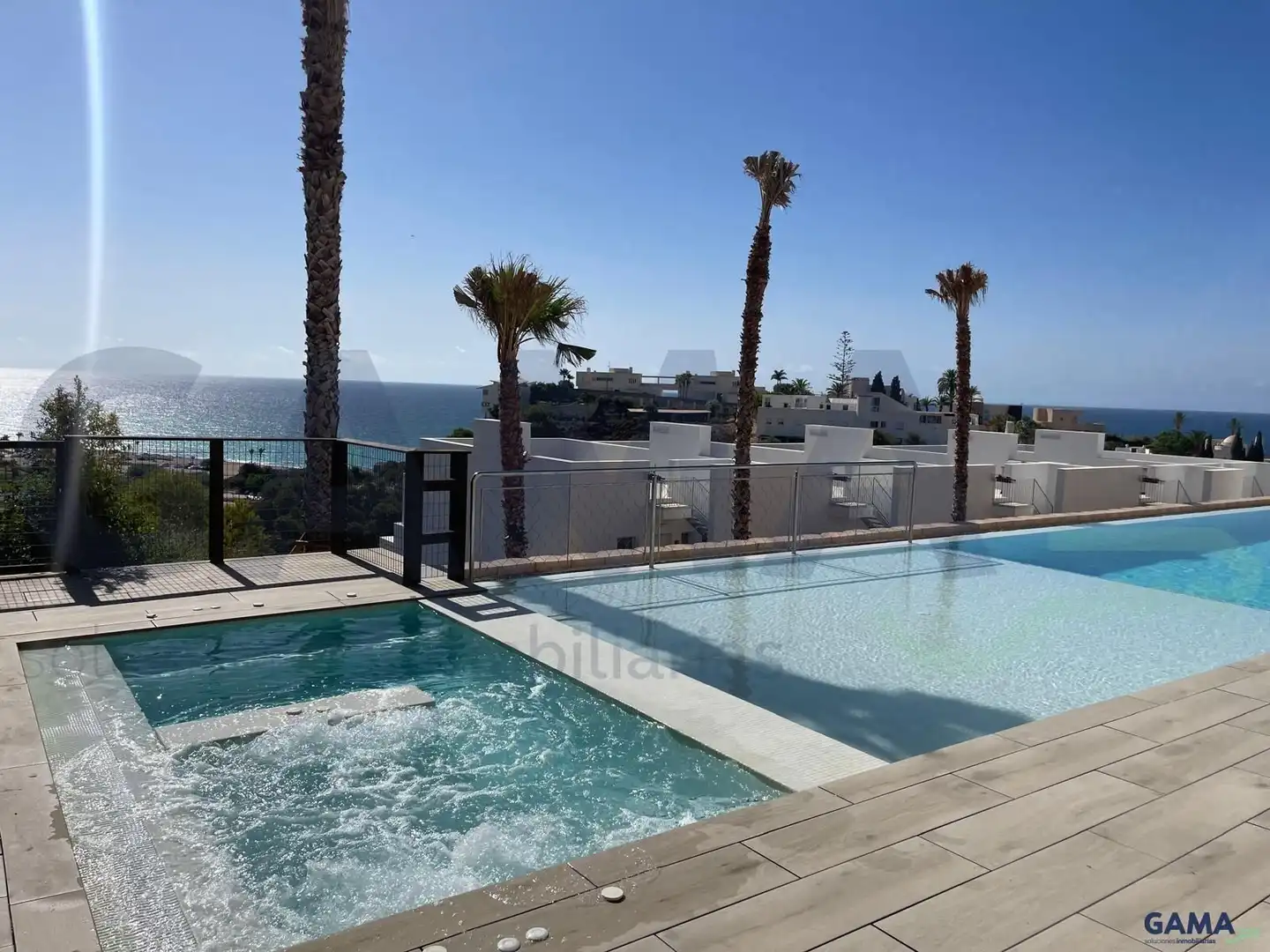 Piscina de Pis en venda en Villajoyosa / La Vila Joiosa amb Aire condicionat, Moblat i Piscina comunitària