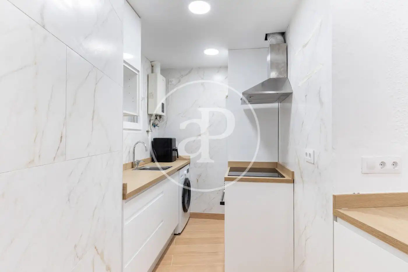 Kitchen of Flat for rent in Valencia  with Air Conditioner, Heating and Furnished