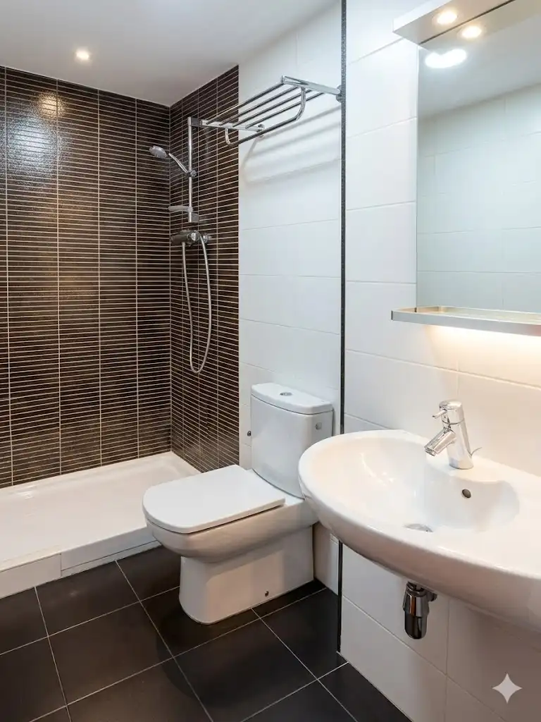 Badezimmer von Maisonette zum Verkauf in Terrassa mit Heizung, Parkett und Terrasse