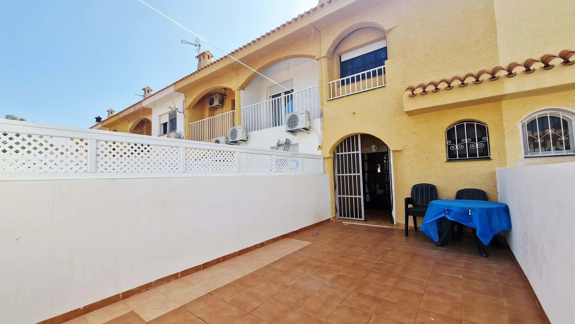 Vista exterior de Casa adosada en venta en Cartagena con Aire acondicionado, Calefacción y Terraza