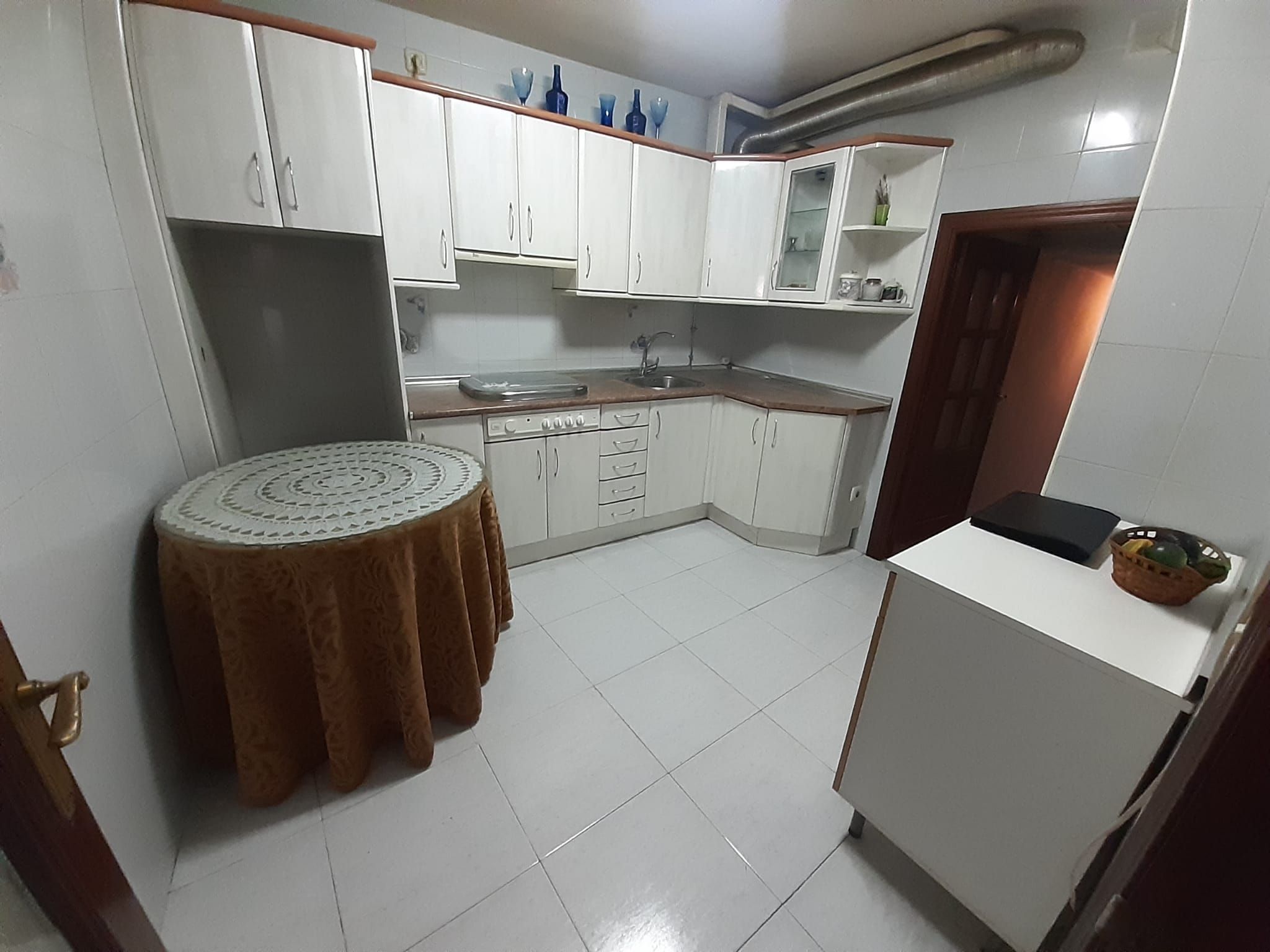 Cuina de Casa o xalet en venda en Morales del Vino amb Calefacció i Traster