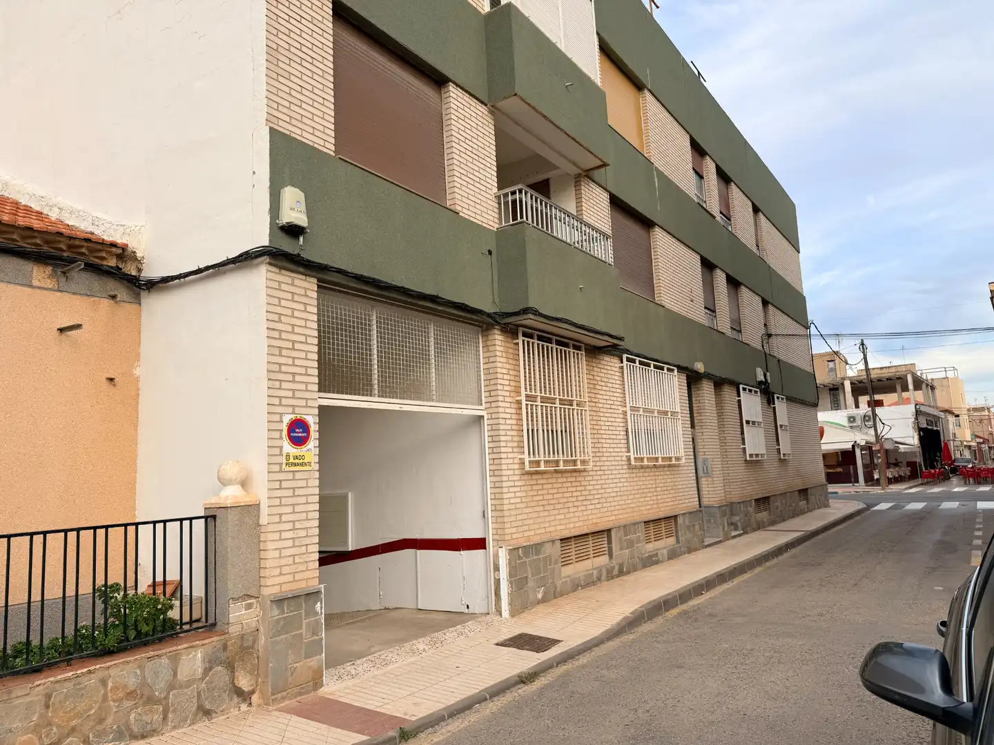 Vista exterior de Garatge en venda en Los Alcázares