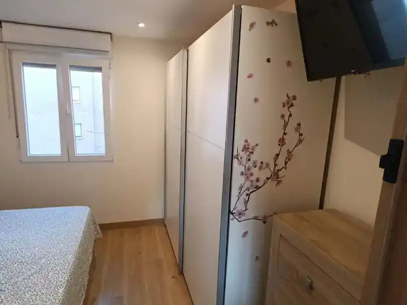 Habitación de Piso de alquiler en Santander con Parquet y Amueblado