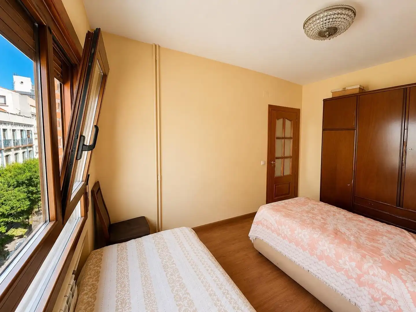 Schlafzimmer von Wohnung zum Verkauf in Madrid mit Heizung, Parkett und Terrasse