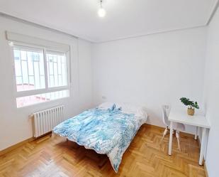 Dormitori de Apartament per a compartir en  Albacete Capital