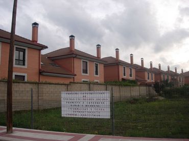 Casa aparellada en venda a C/ Parque