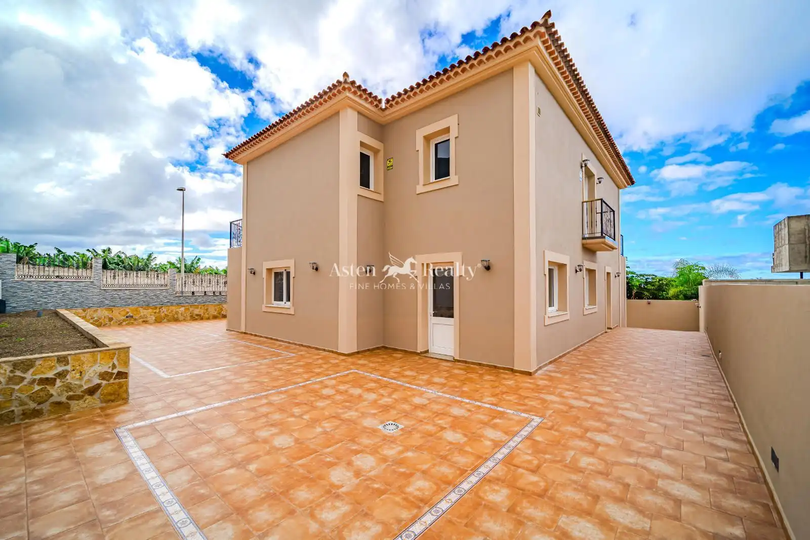 Vista exterior de Casa o xalet en venda en Garachico amb Terrassa