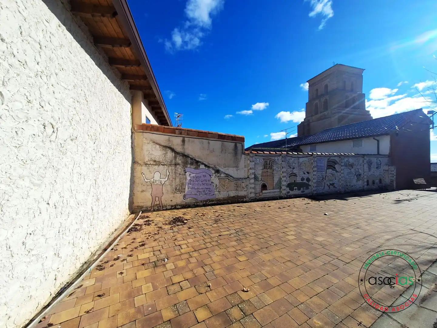 Vista exterior de Casa o xalet en venda en Vallecillo amb Jardí privat
