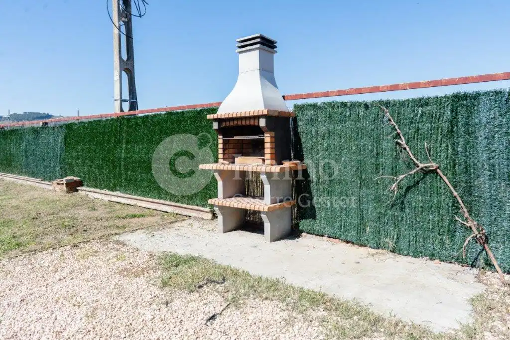 Jardí de Finca rústica en venda en Almenar amb Moblat