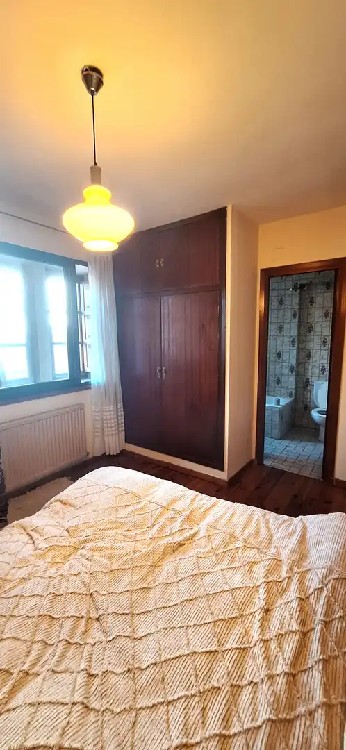 Bedroom of Houses for sale in Aguilar de Campoo  with Balcony