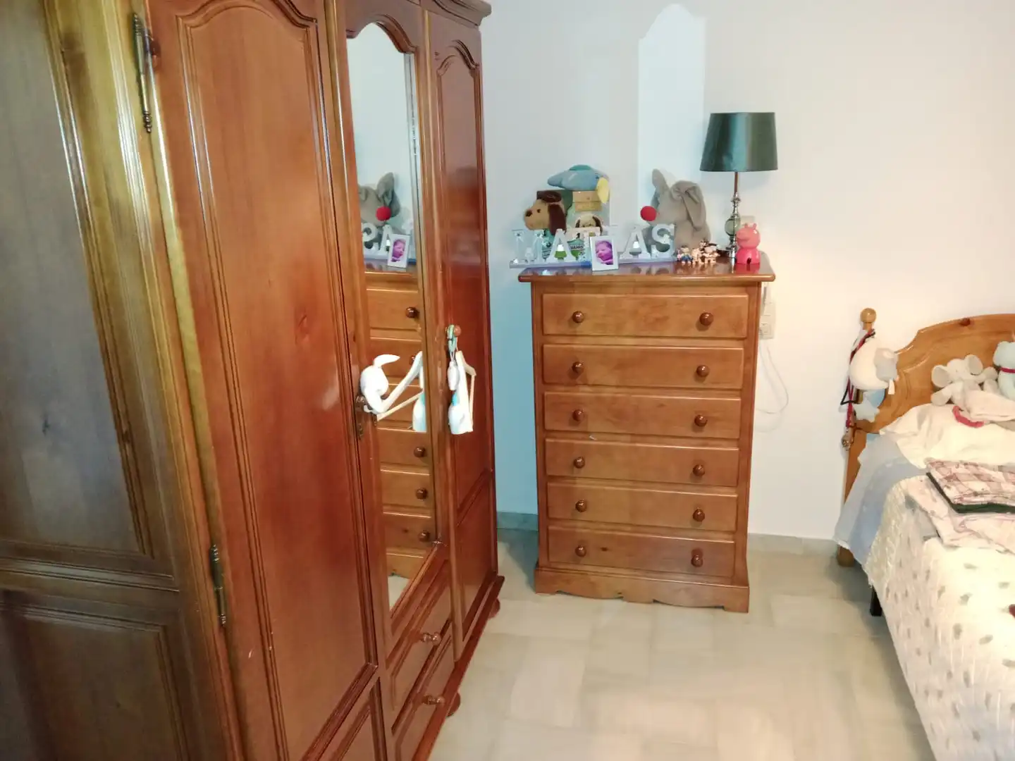 Habitación de Casa adosada en venta en Olivares con Aire acondicionado, Jardín privado y Terraza