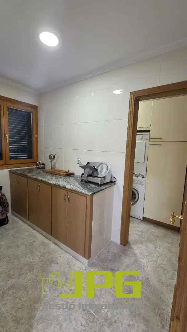 Cuina de Casa o xalet en venda en Mutxamel amb Aire condicionat, Calefacció i Jardí privat