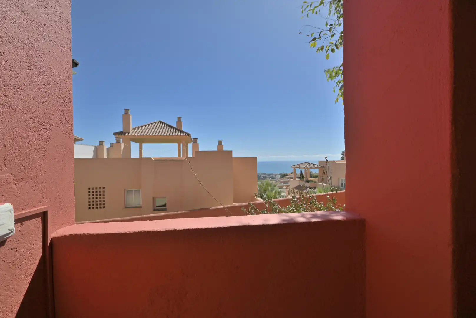 Apartment with pool for sale in Calahonda, imagen 16