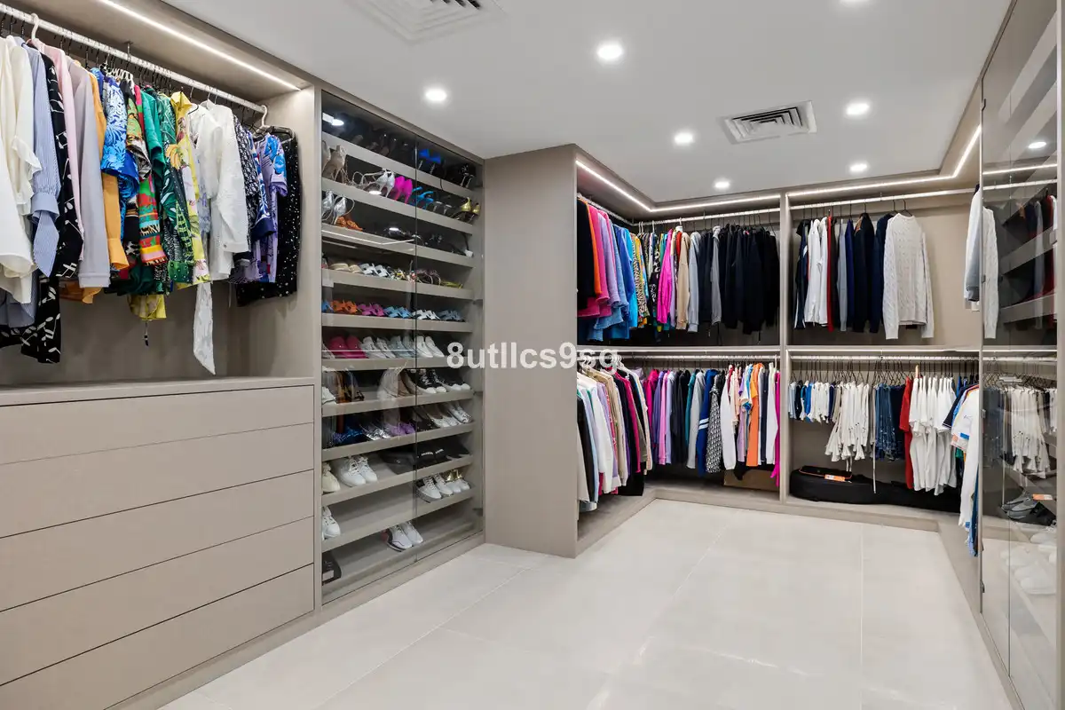 Piso con ascensor en venta en Calle Aries 60, imagen 33