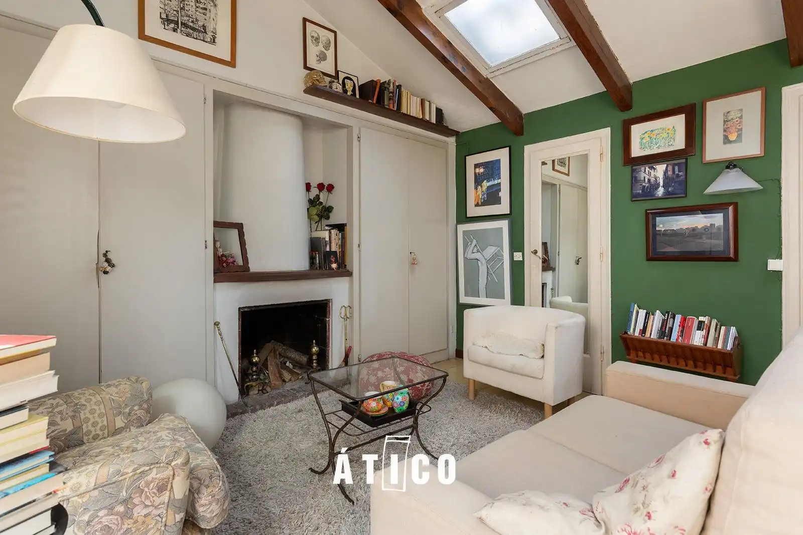 Sala d'estar de Àtic en venda en Barcelona amb Parquet, Terrassa i Traster