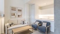 Sala d'estar de Apartament en venda en  Madrid Capital amb Aire condicionat, Calefacció i Terrassa