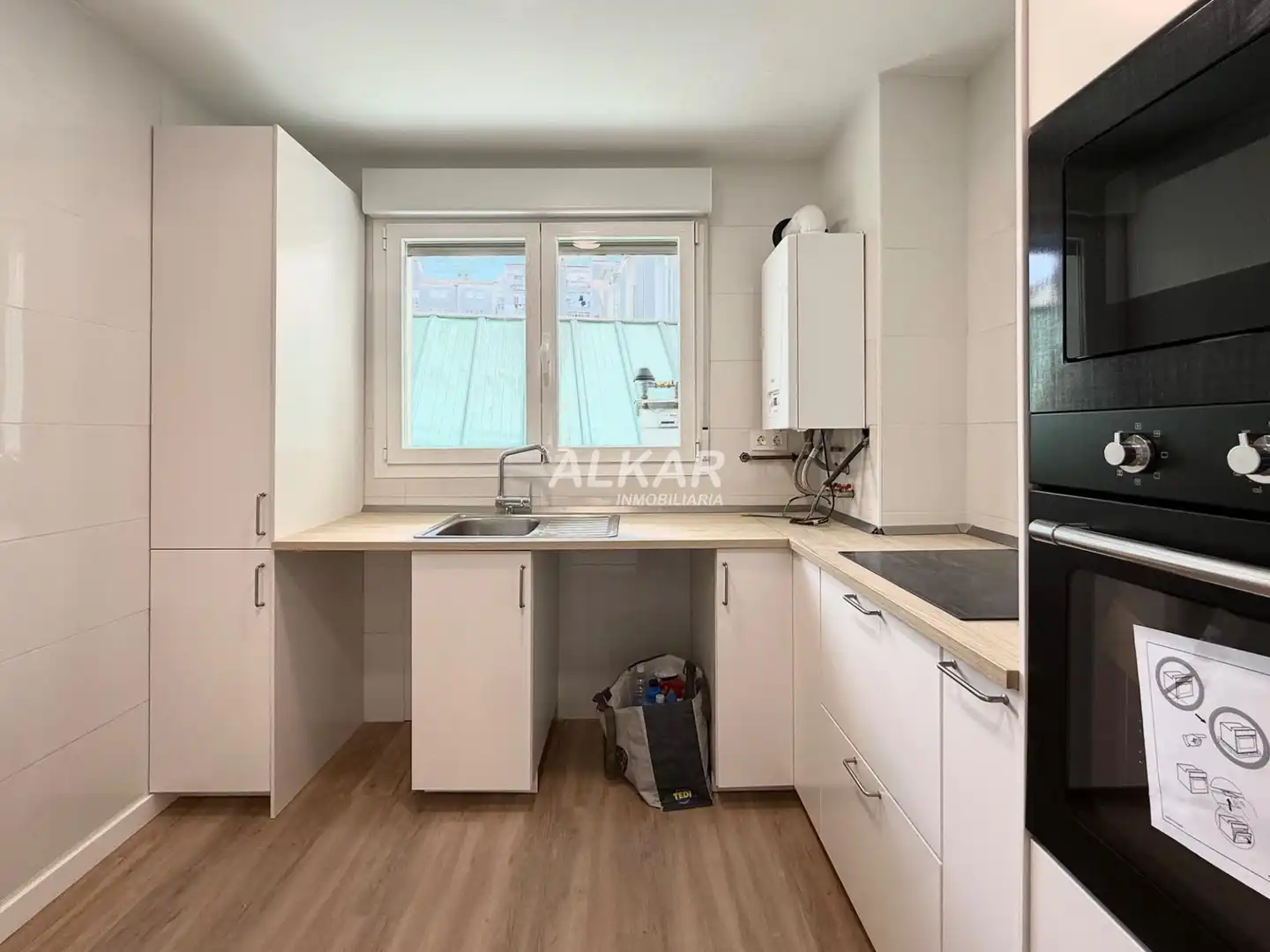 Küche von Wohnung zur Miete in Tudela mit Heizung, Parkett und Terrasse