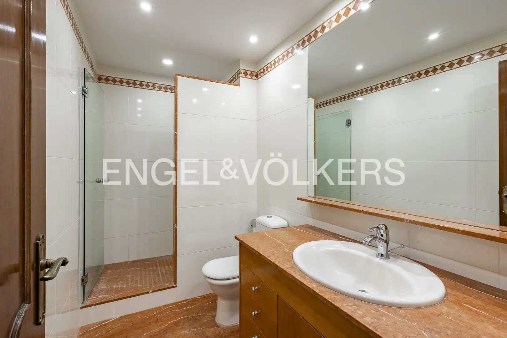Baño de Casa o chalet de alquiler en Gavà con Aire acondicionado, Calefacción y Jardín privado