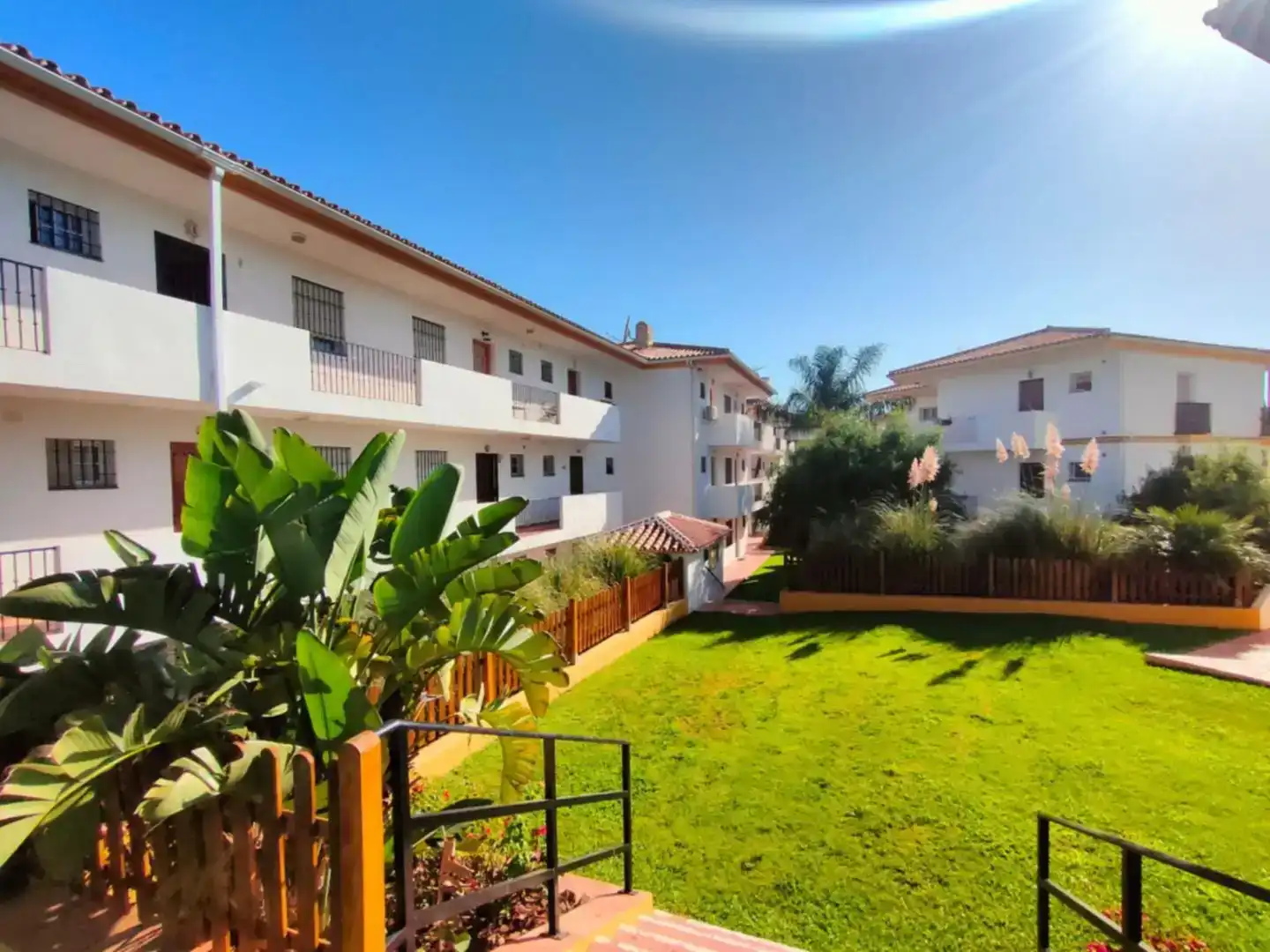 Exterior view of Flat for rent in El Faro de Calaburra - Chaparral