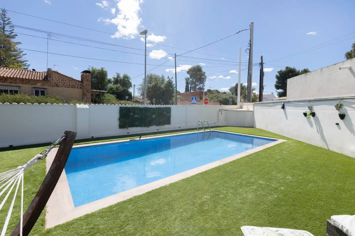Piscina de Casa adosada en venta en L'Eliana con Aire acondicionado y Jardín privado