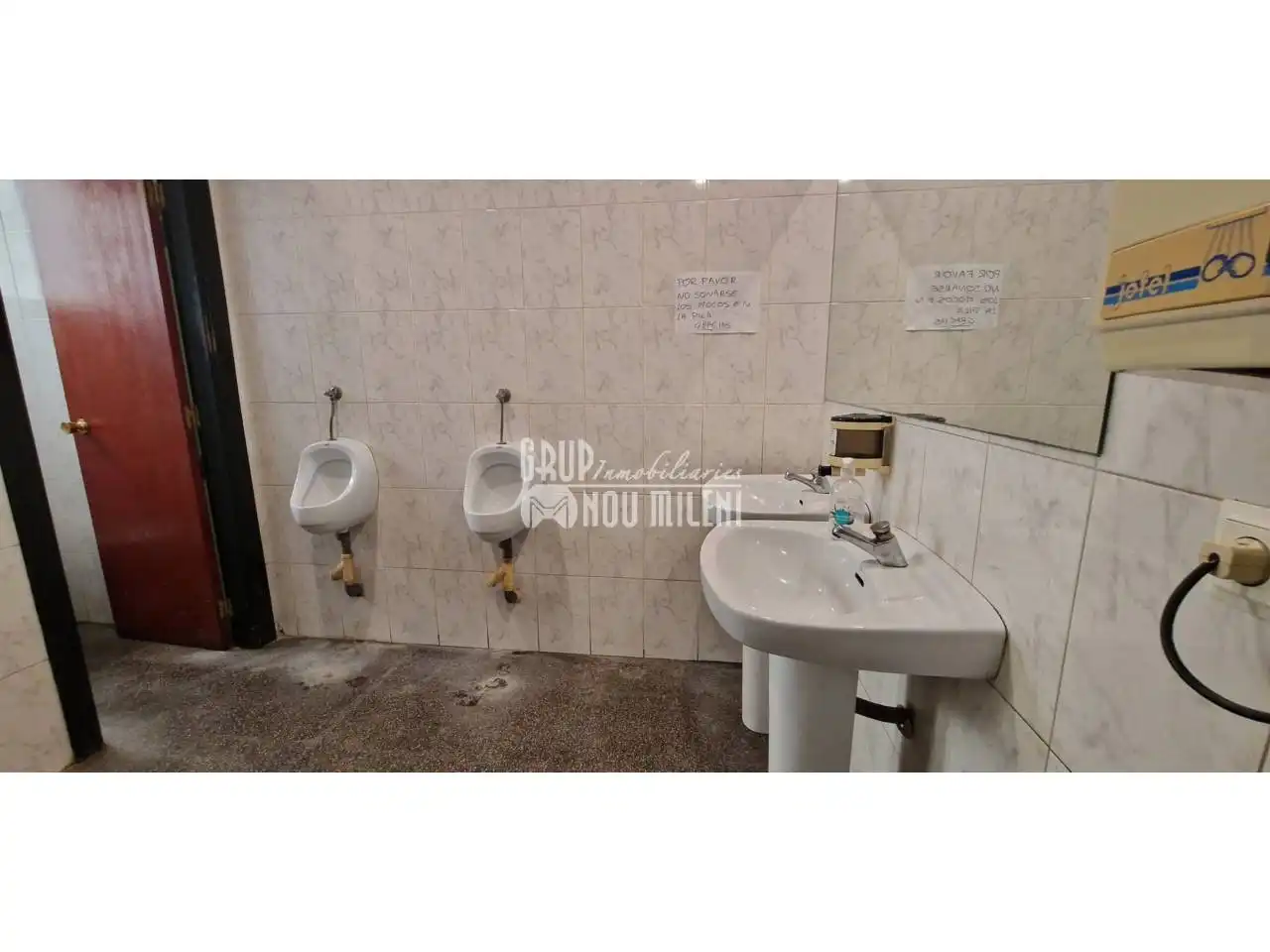 Bathroom of Industrial buildings for sale in Beniparrell