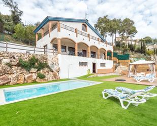 Jardí de Casa o xalet en venda en Santa Susanna amb Terrassa i Piscina