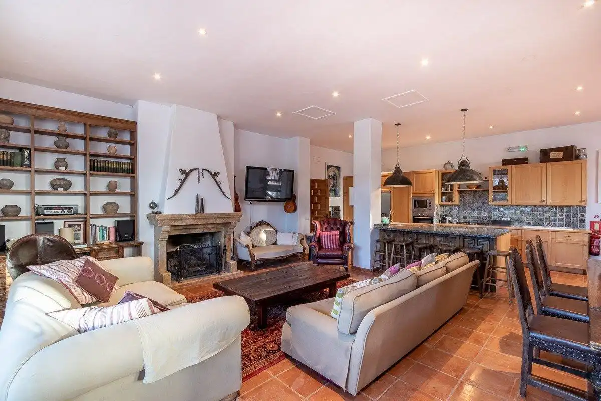 Sala de estar de Casa o chalet en venta en Alcaudete con Aire acondicionado, Calefacción y Jardín privado