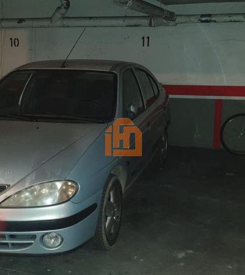 Foto 2 de Garaje en venta en Juan Torbado Franco, Armunia, León Capital