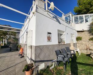 Vista exterior de Casa o xalet de lloguer en Nerja amb Aire condicionat, Terrassa i Piscina