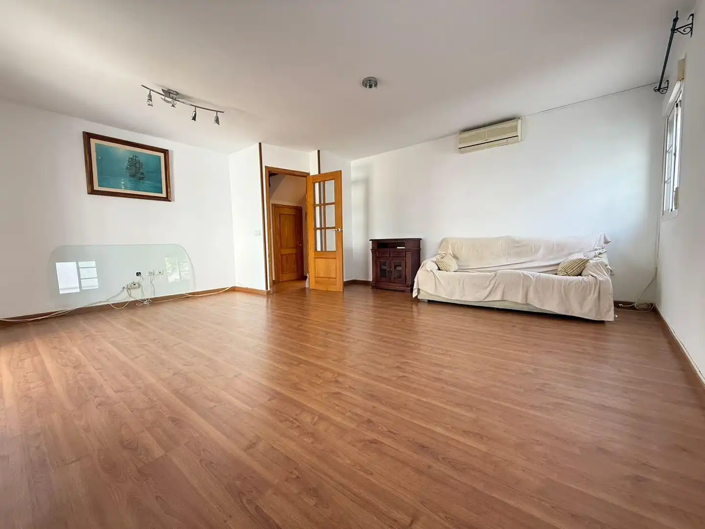 Sala d'estar de Dúplex en venda en Jerez de la Frontera amb Aire condicionat