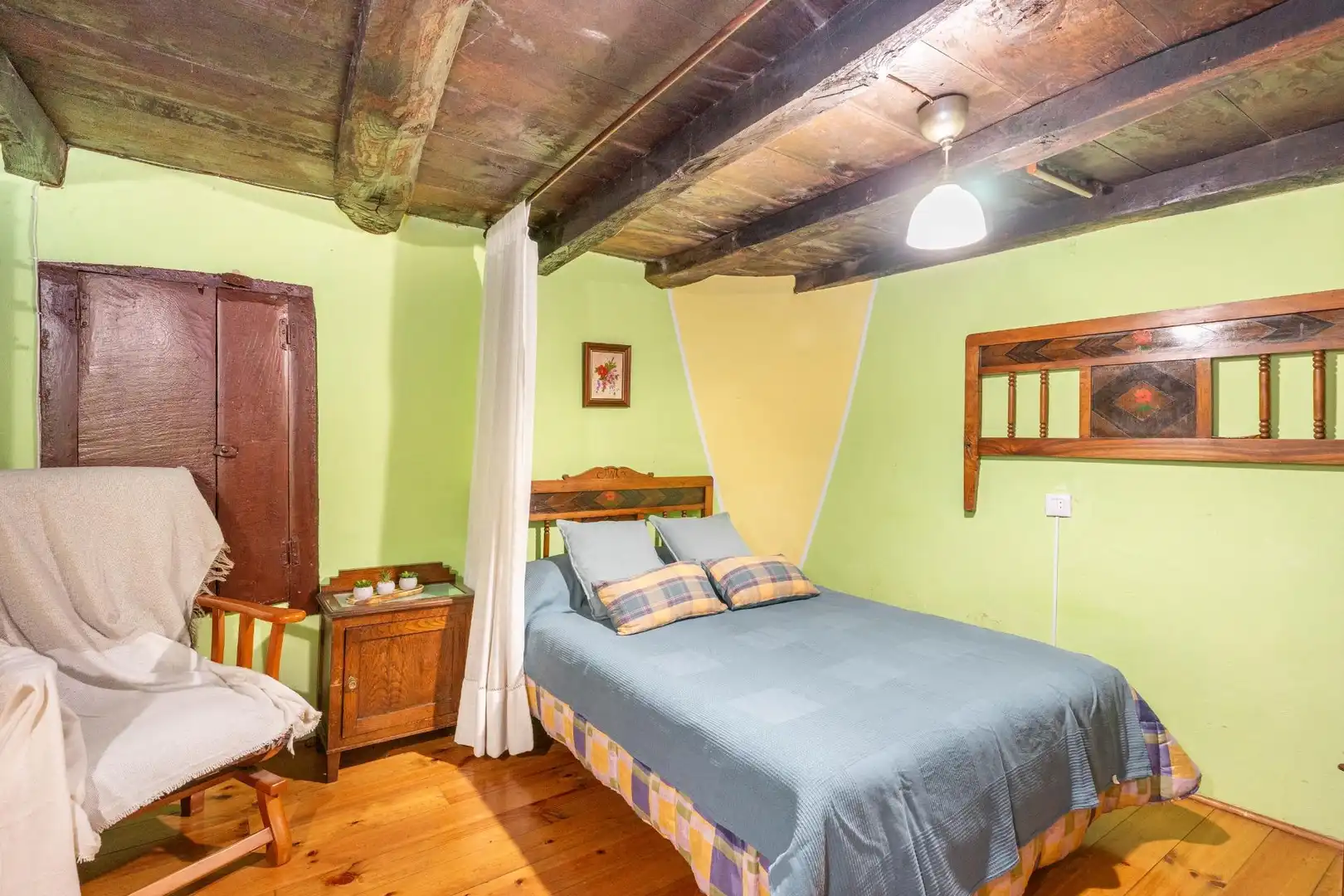 Habitación de Casa o chalet en venta en Cangas del Narcea con Jardín privado, Amueblado y Balcón
